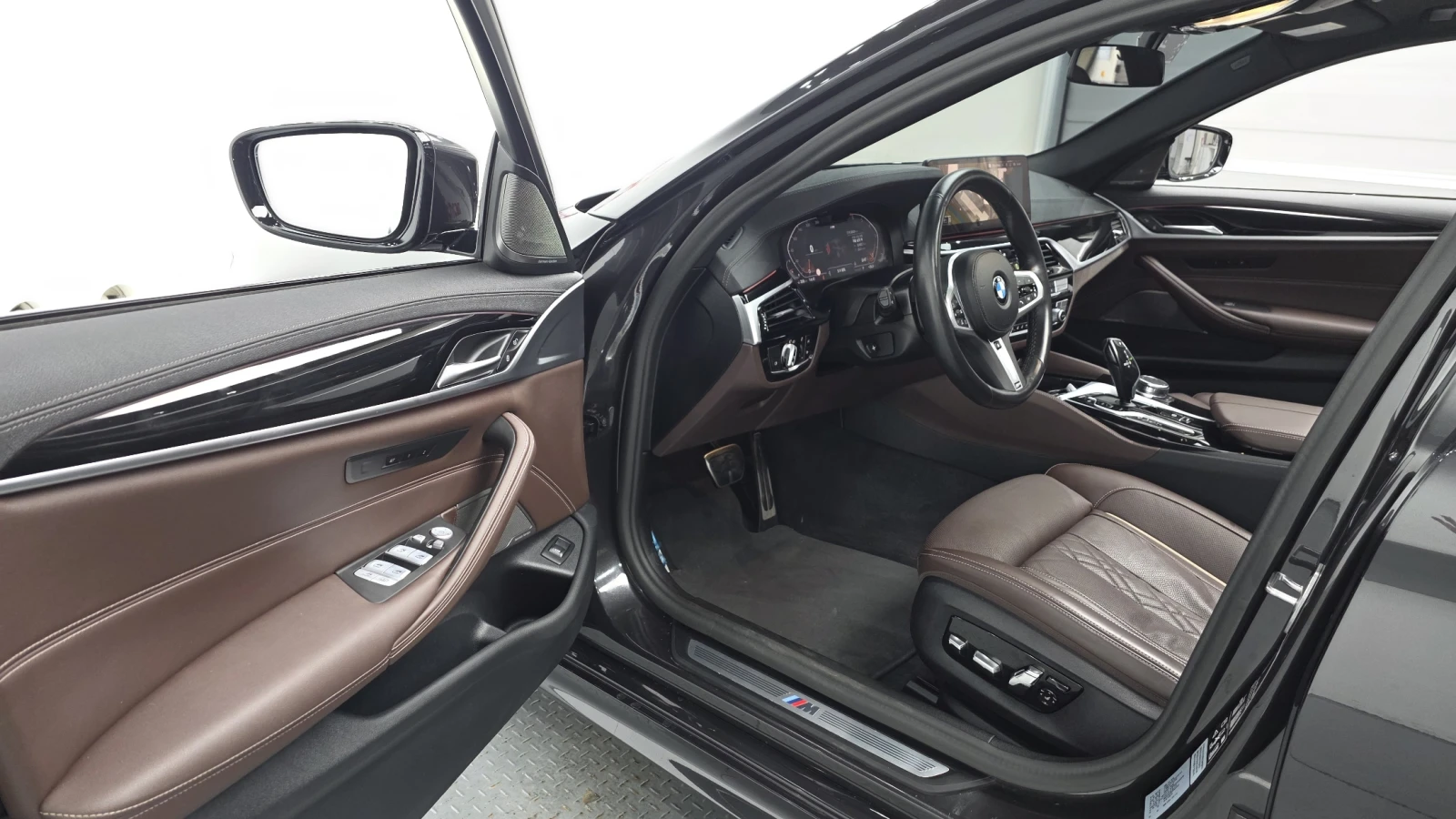 BMW 530 530i X-Drive M Sport - ������ ���� �� �������� | Mobile.bg � ����������� 9