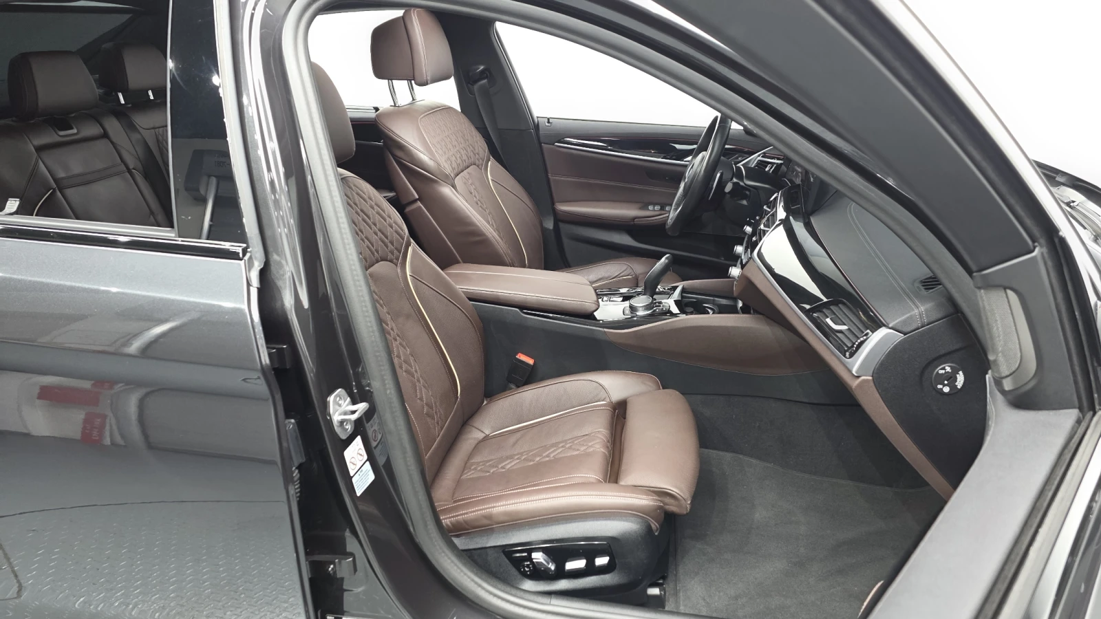 BMW 530 530i X-Drive M Sport - ������ ���� �� �������� | Mobile.bg � ����������� 16