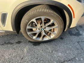 BMW X5 * xDrive40i * ПОДГРЕВИ * 360 * PANO * CARFAX - 40550 € / 79308.91 лв. - 36535411 7