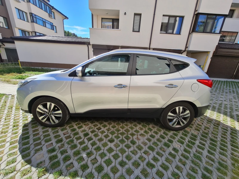 Hyundai IX35, снимка 4 - Автомобили и джипове - 47542993