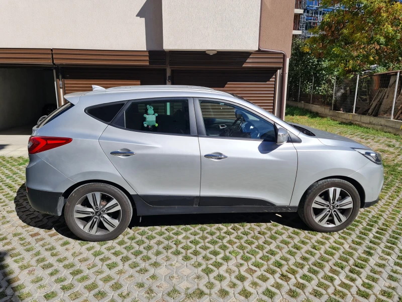 Hyundai IX35, снимка 3 - Автомобили и джипове - 47542993