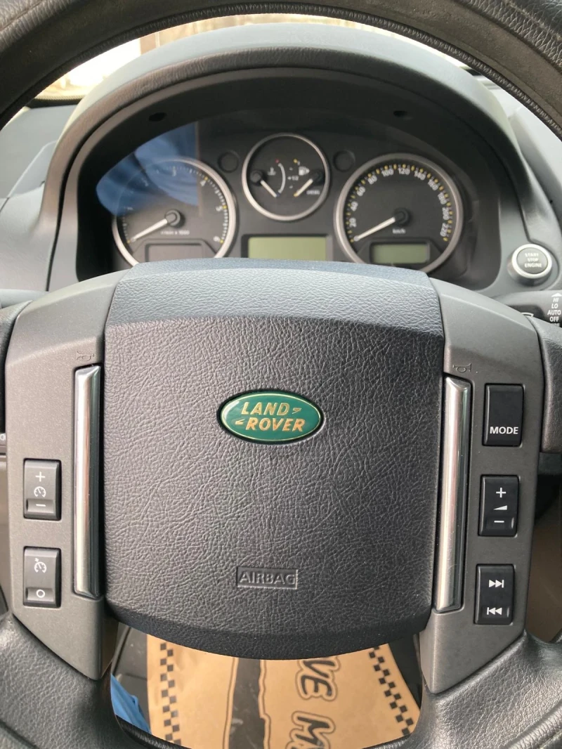 Land Rover Freelander 2.2 TD4, снимка 15 - Автомобили и джипове - 49104406