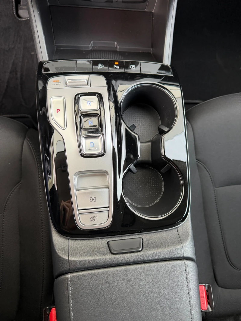 Hyundai Tucson Hybrid 230 к.с, снимка 10 - Автомобили и джипове - 52852278