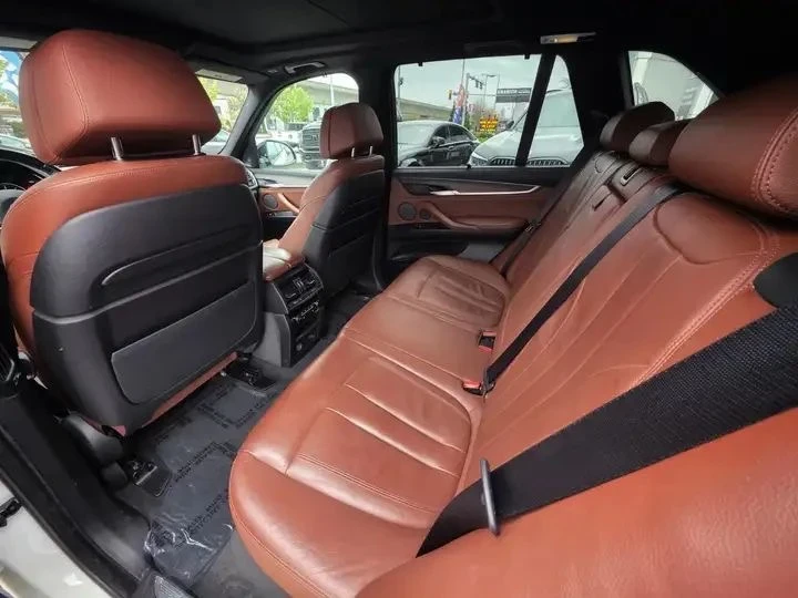 BMW X5 35I * M ПАКЕТ * ДИГИТАЛНО ТАБЛО * HEAD UP * 2016 *, снимка 10 - Автомобили и джипове - 55003431