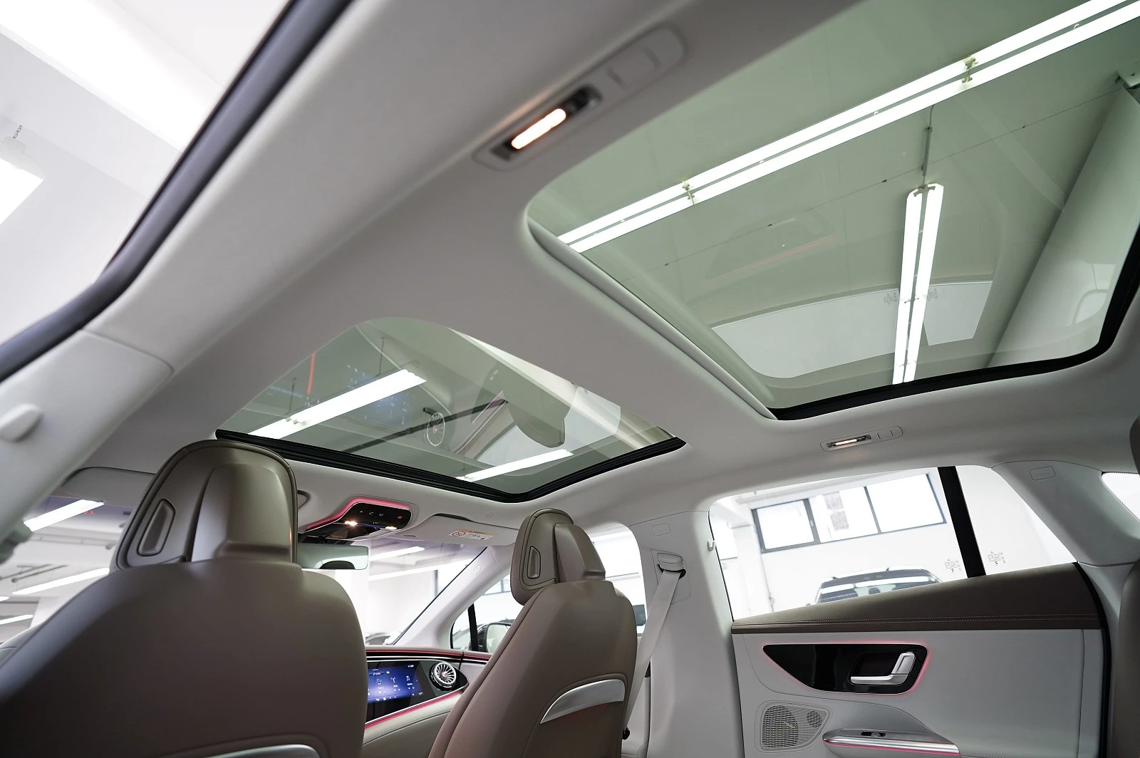 Mercedes-Benz EQE 300 | Mobile.bg   11