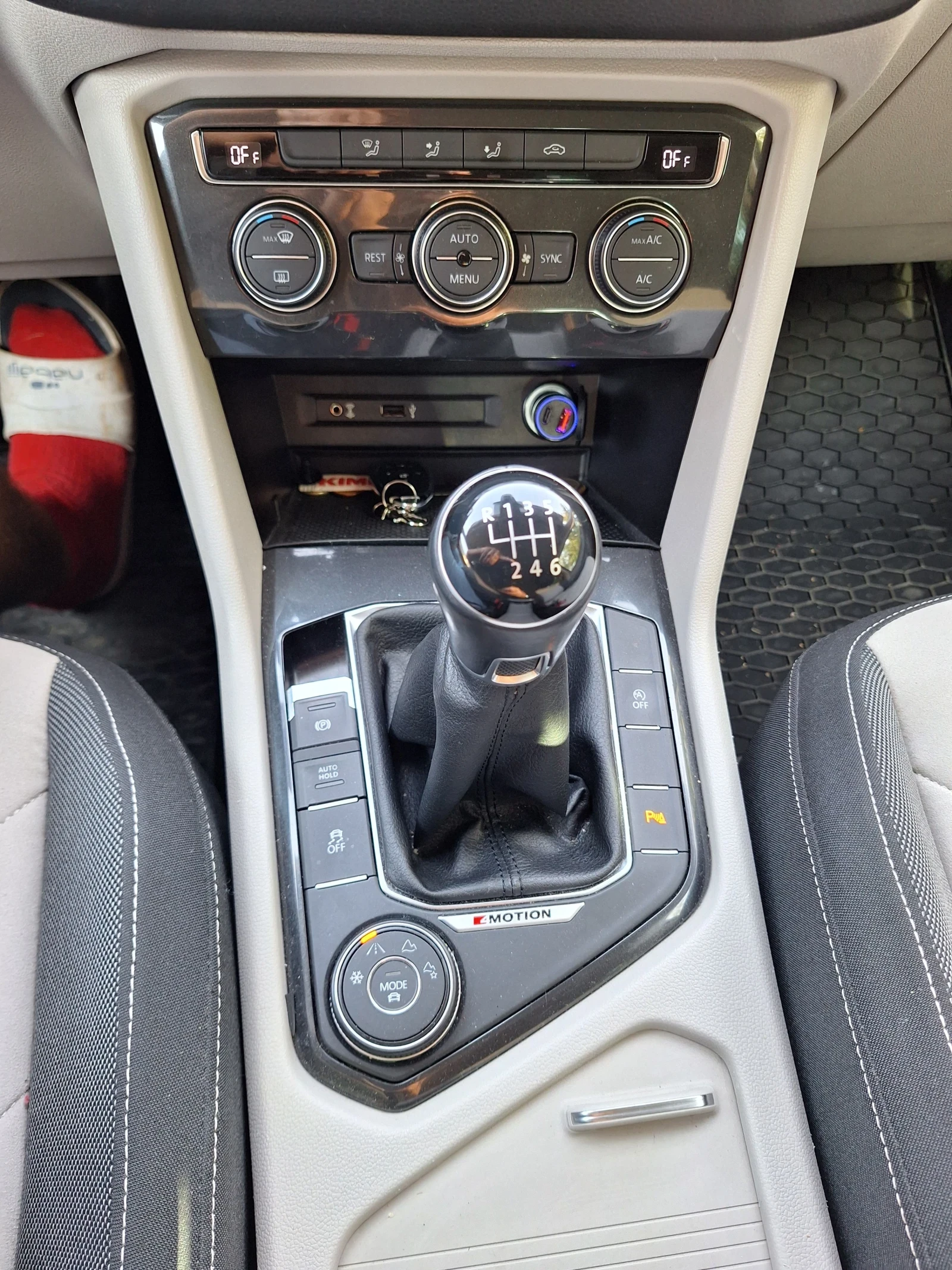 VW Tiguan  - изображение 9