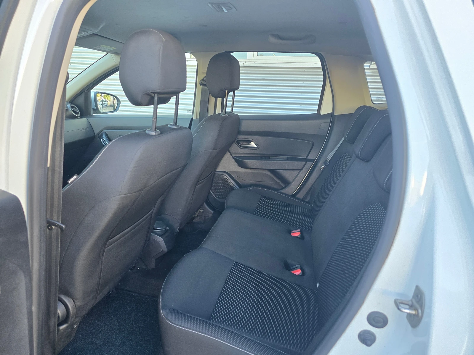 Dacia Duster 1.5 dCi 4X4 - изображение 7