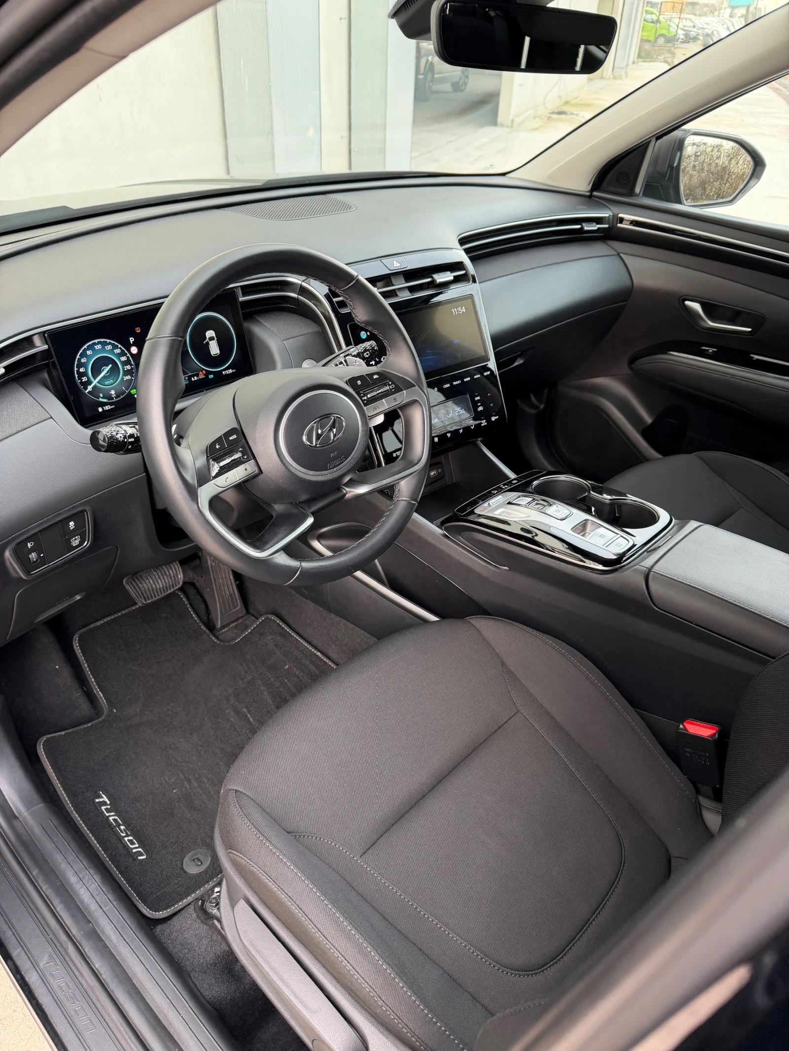 Hyundai Tucson Hybrid 230 к.с - изображение 4