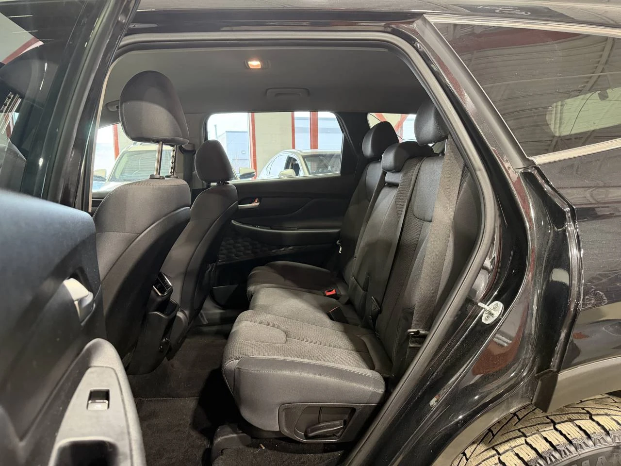 Hyundai Santa fe 2019 ESSENTIAL| ЧИСТА ИСТОРИЯ, снимка 14 - Автомобили и джипове - 53805186