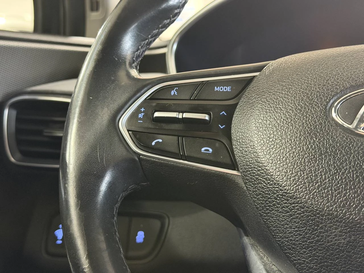 Hyundai Santa fe 2019 ESSENTIAL| ЧИСТА ИСТОРИЯ, снимка 7 - Автомобили и джипове - 53805186