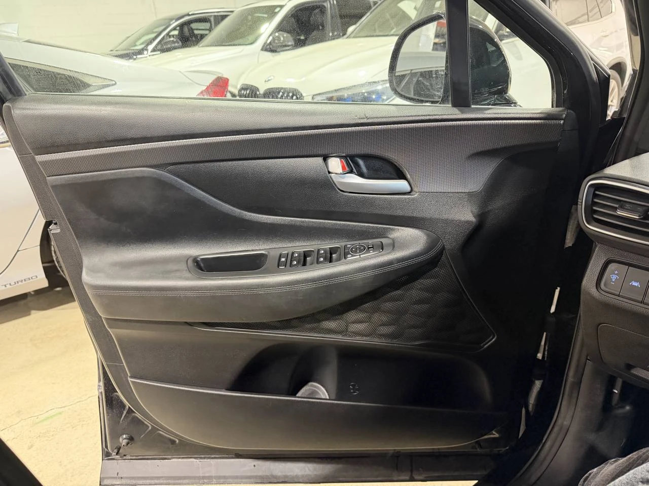 Hyundai Santa fe 2019 ESSENTIAL| ЧИСТА ИСТОРИЯ, снимка 13 - Автомобили и джипове - 53805186