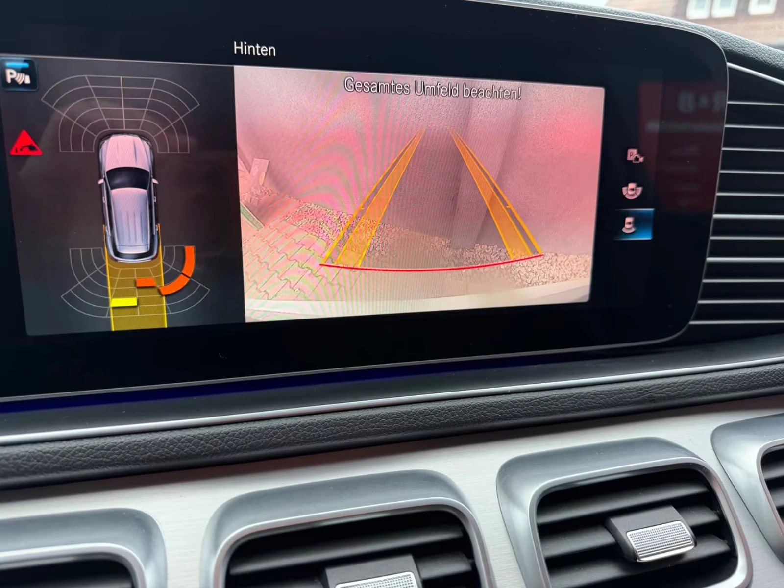 Mercedes-Benz GLE 350 d/4MATIC/272HP/AMG/CAM/NAVI/ACC/AHK/CPLAY/962g, снимка 10 - Автомобили и джипове - 53915782