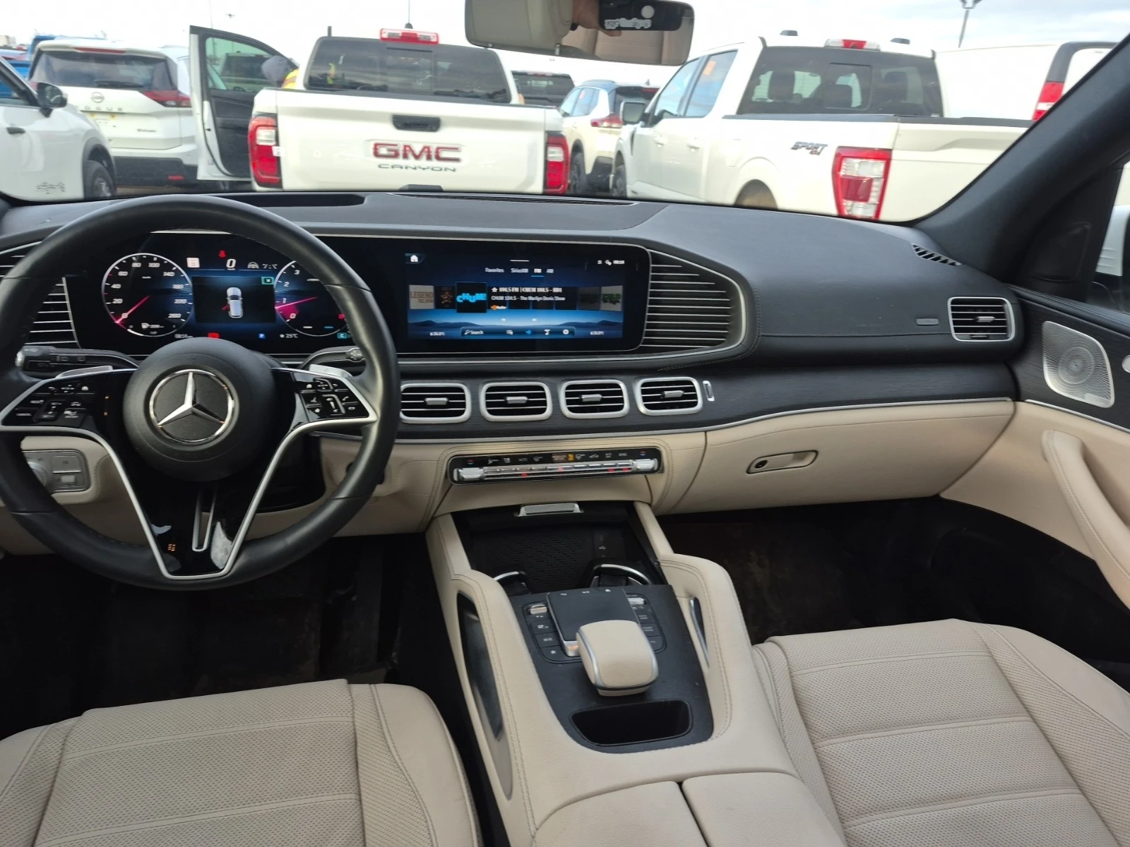 Mercedes-Benz GLE 350 * * CARFAX * * АВТО КРЕДИТ * * , снимка 5 - Автомобили и джипове - 54137294