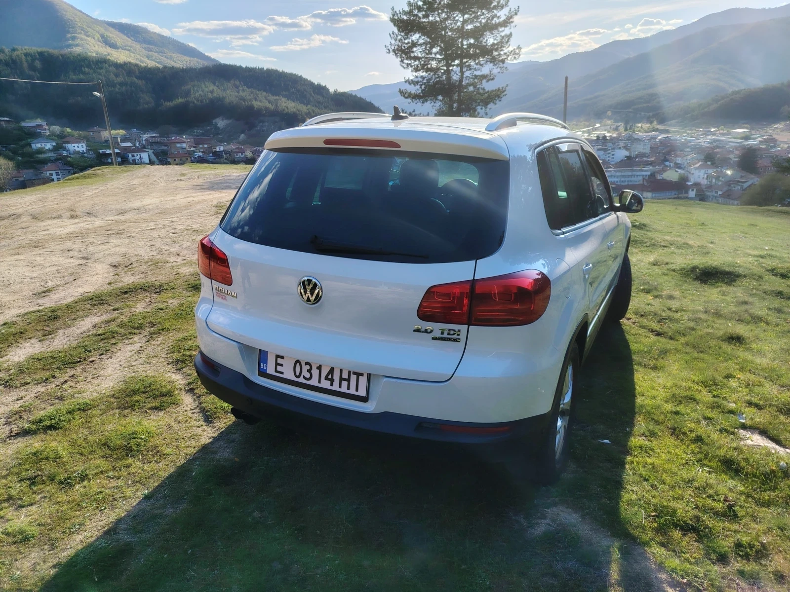 VW Tiguan, снимка 3 - Автомобили и джипове - 54305913