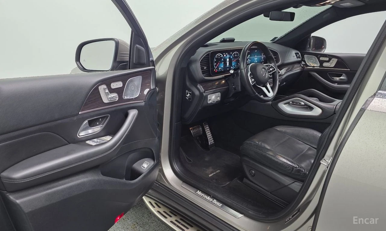 Mercedes-Benz GLE 400 d* 4MATIC* DISTRONIC* 360CAMERA* BURMESTER* PANO* , снимка 5 - Автомобили и джипове - 54529140