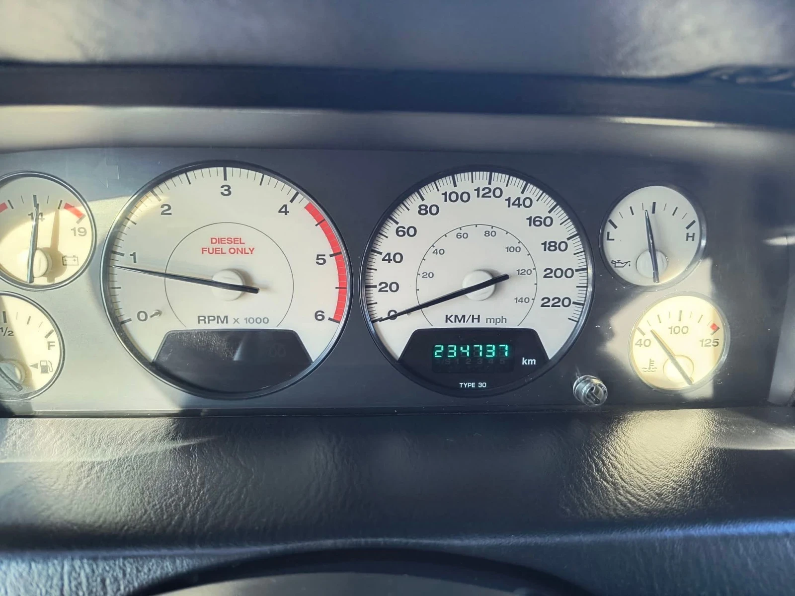 Jeep Grand cherokee 2.7, снимка 6 - Автомобили и джипове - 54902468