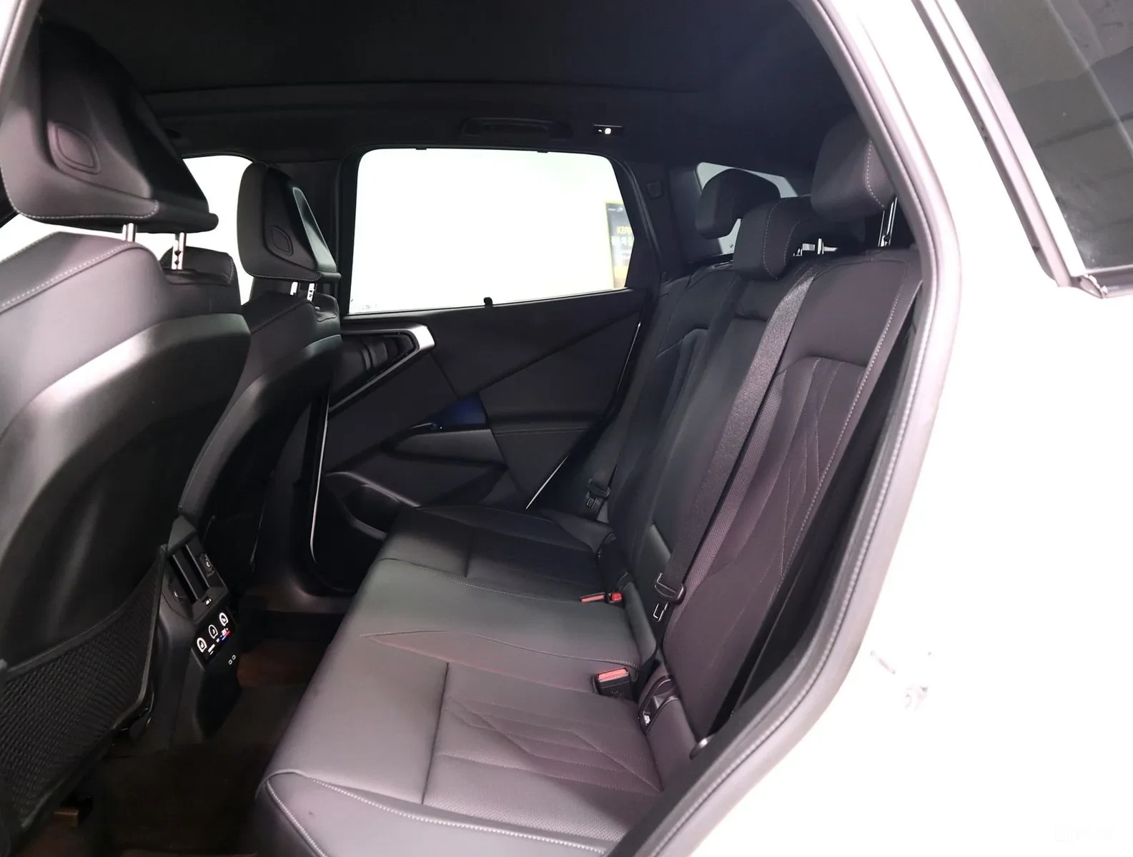 BMW X3 M-PACK* NOV* 20i* 14000KM!!!, снимка 12 - Автомобили и джипове - 55184085