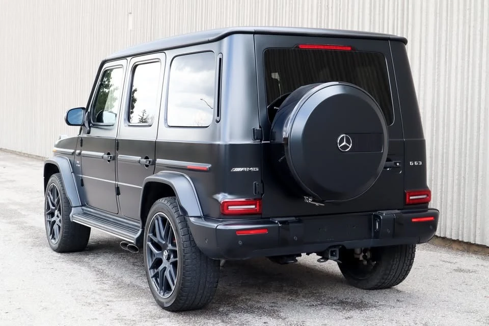 Mercedes-Benz G 63 AMG * ЧЕРЕН МАТ * МАСАЖИ * ДИСТРОНИК * BURMESTER, снимка 4 - Автомобили и джипове - 55473109