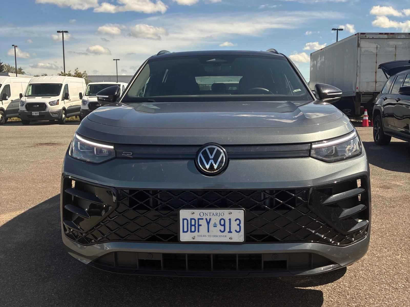VW Tiguan * Comfortline R Line Black Edition* АВТОКРЕДИТ * , снимка 6 - Автомобили и джипове - 56030873