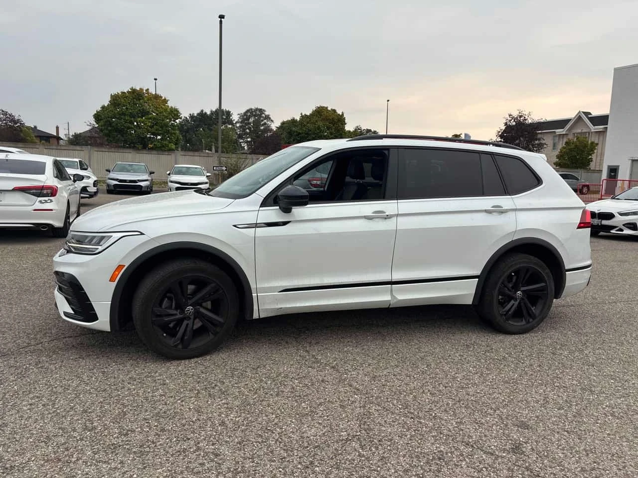VW Tiguan * Comfortline R Line Black Edition * CARFAX *  | Mobile.bg � ����������� 2