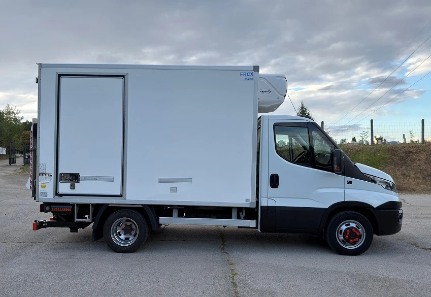 Iveco 35c15 ХЛАДИЛЕН-29* XARIOS-500* БОРД+ ВРАТИ* ТОК* N1, снимка 4 - Бусове и автобуси - 54704868