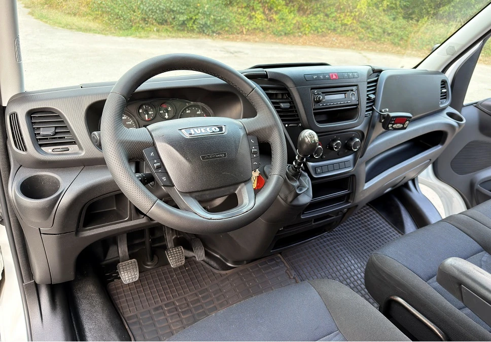 Iveco 35c15 ХЛАДИЛЕН-29* XARIOS-500* БОРД+ ВРАТИ* ТОК* N1, снимка 11 - Бусове и автобуси - 54704868