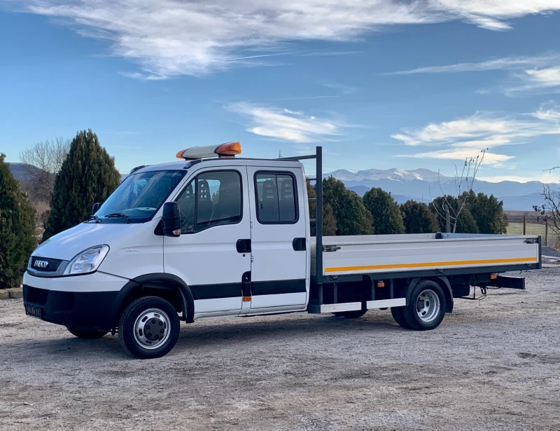 Iveco Daily 3.0* 7МЕСТА* 4.20М МАКСИ БАЗА* КЛИМА* ВСИЧКИ ЕКСТР, снимка 2 - Камиони - 48933615