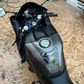 Yamaha YZF-R1, снимка 2