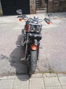 ����� �� �������� �� Harley-Davidson CVO FAT BOB