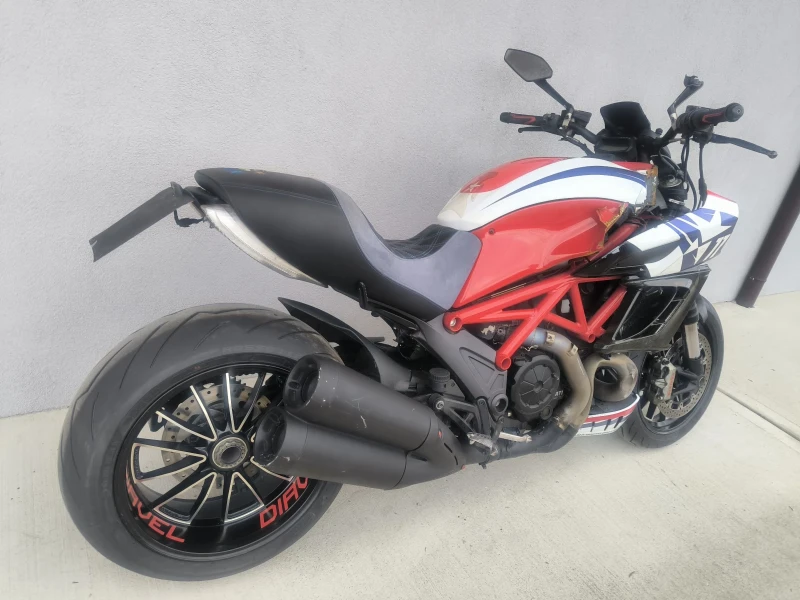 Ducati Diavel 1200, 2012 година , снимка 3 - Мотоциклети и мототехника - 52729003