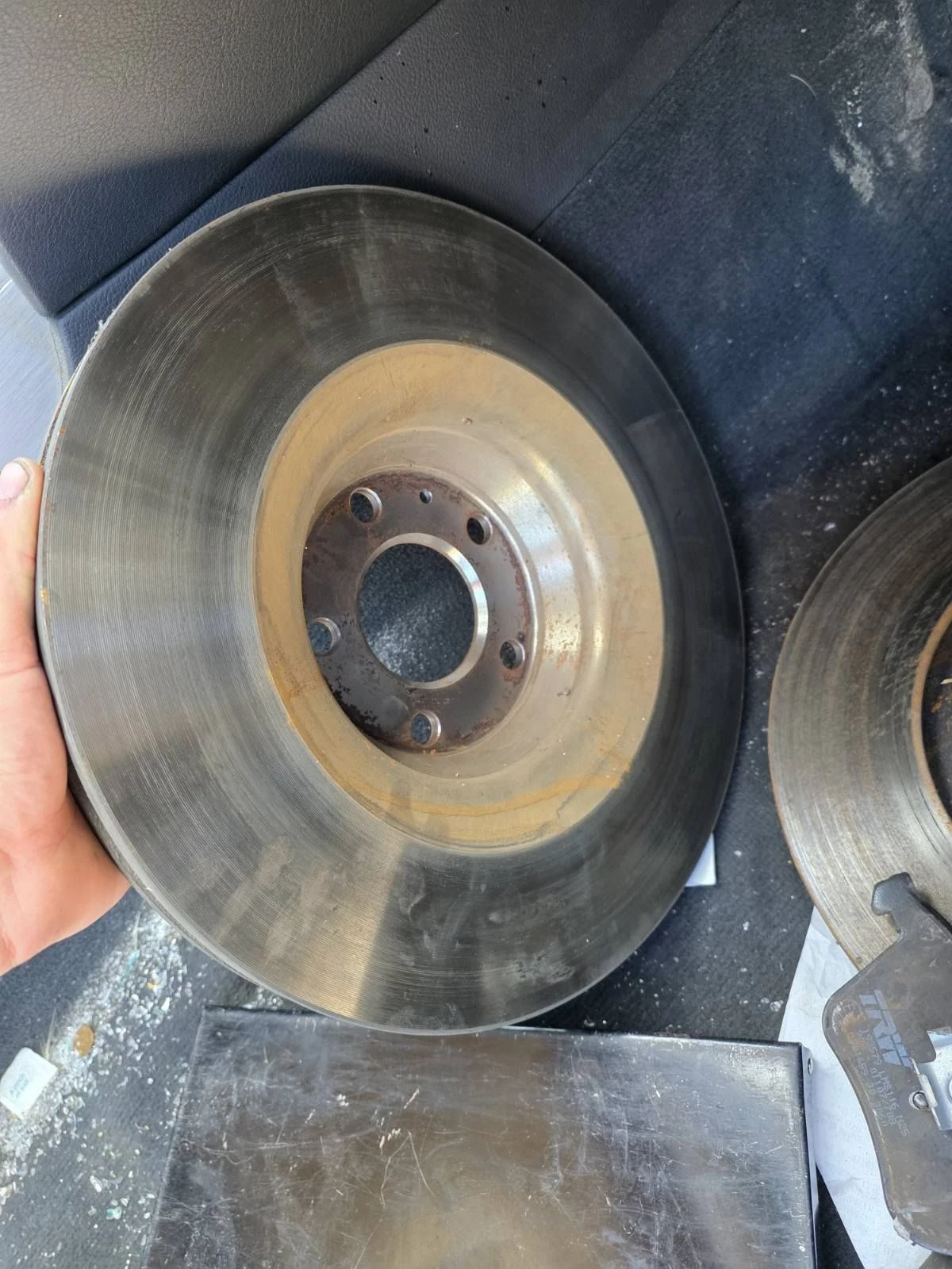 ���� ������� �� ���� �6 4F ������ � �������� TRW   | Mobile.bg � ����������� 2