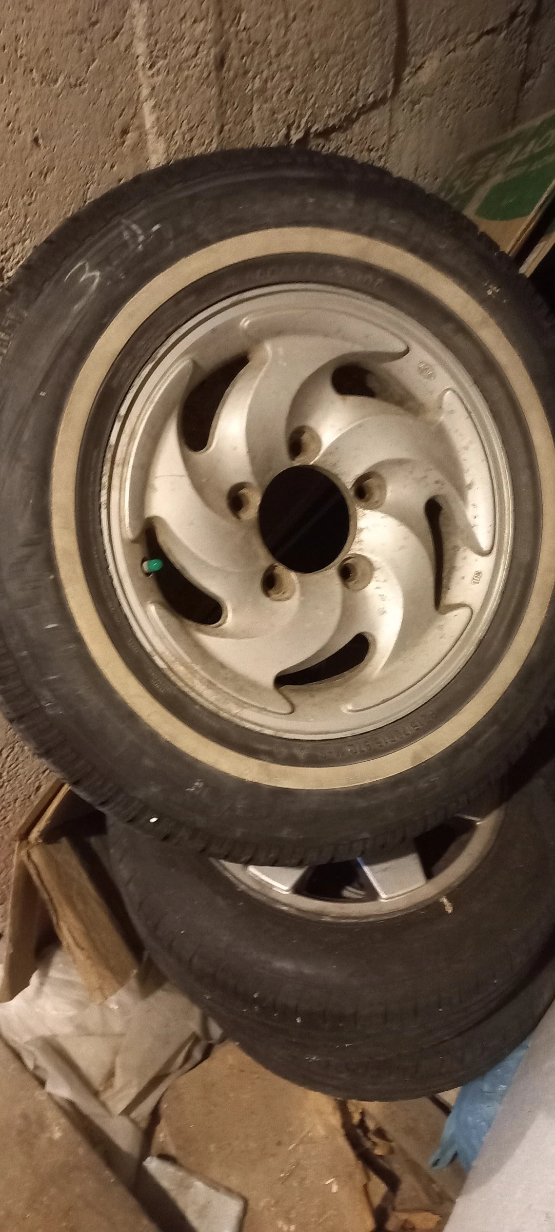    215/70R15 | Mobile.bg   1