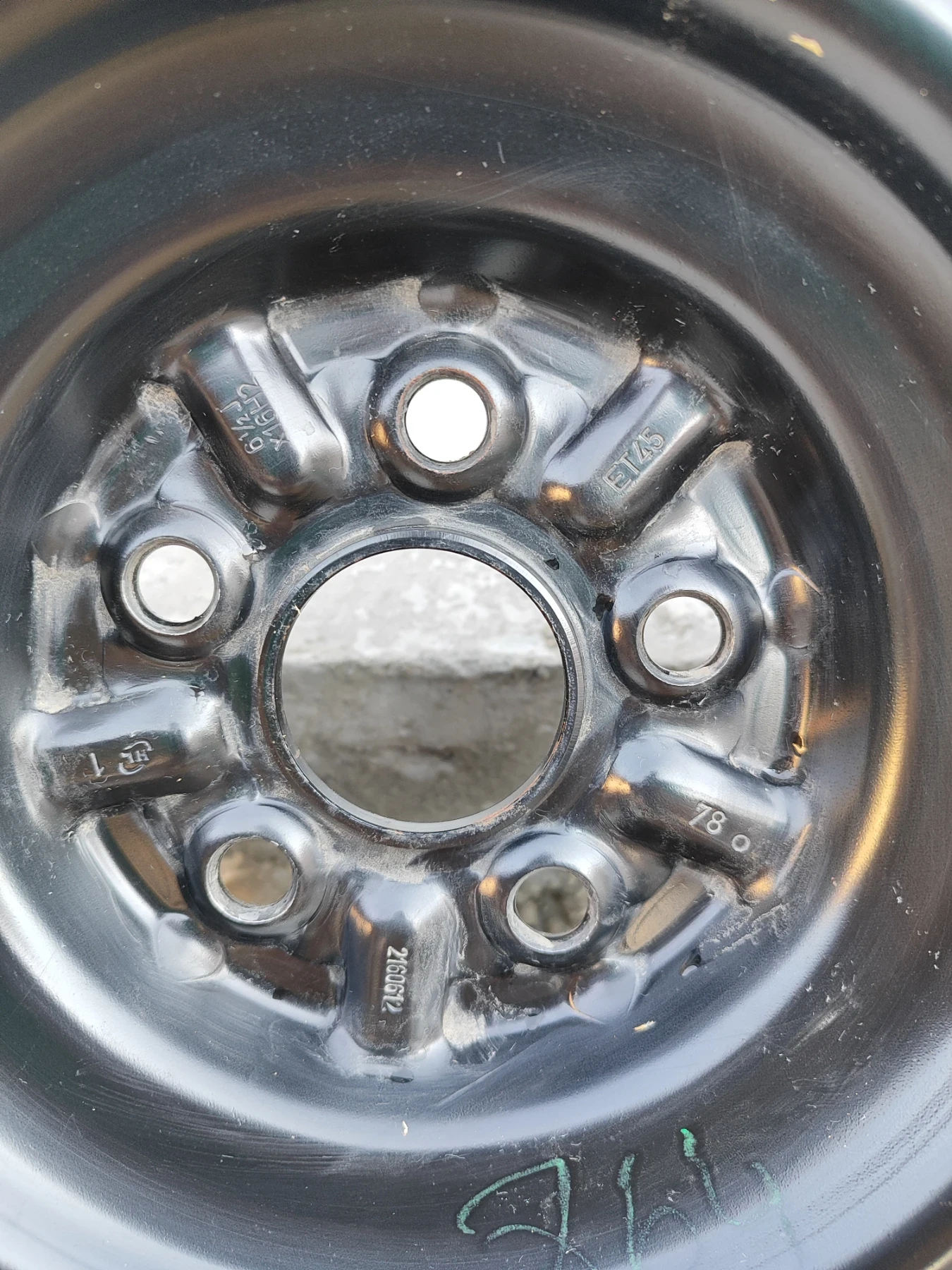 ���� � ������ 205/55R16 �� Toyota | Mobile.bg � ����������� 5
