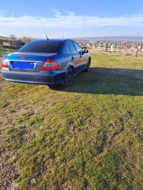 Mercedes-Benz E 200, снимка 3