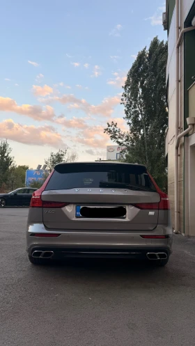 Volvo V60 R-design T6 + Styling Pack, снимка 2