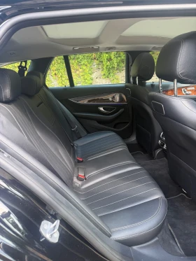 Mercedes-Benz E 400 4 Matic, снимка 11
