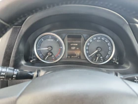 Toyota Auris 2.0 D4D 125k. Топ!!!, снимка 13