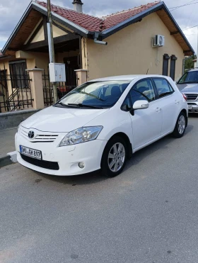 Toyota Auris, снимка 8