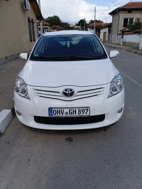 Toyota Auris, снимка 9