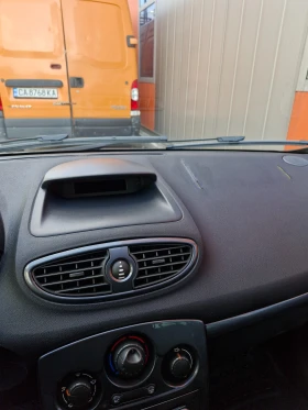 Обява за продажба на Renault Clio 1.5 ~3 700 лв. - изображение 4