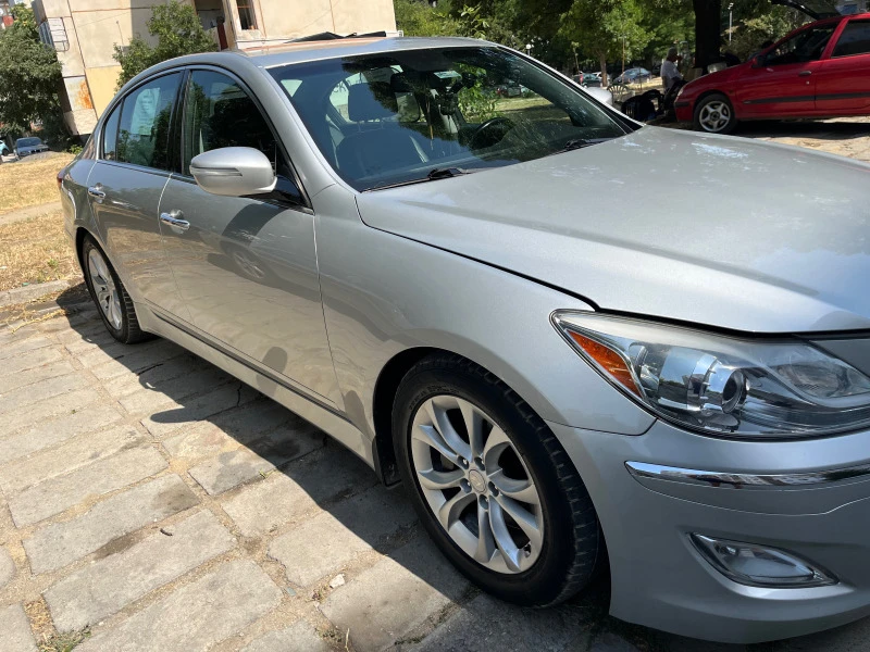 Hyundai Genesis Седан, снимка 2 - Автомобили и джипове - 41895619