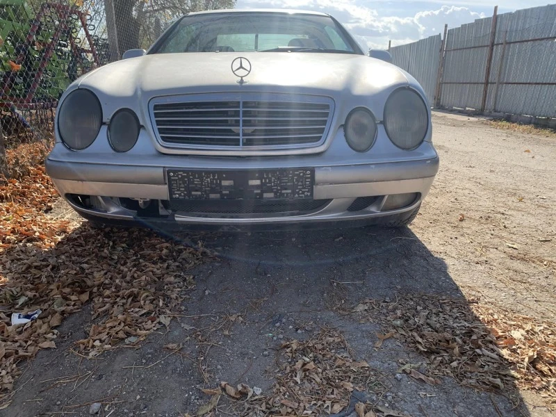 Mercedes-Benz CLK !НА ЧАСТИ!, снимка 1 - Автомобили и джипове - 49502008