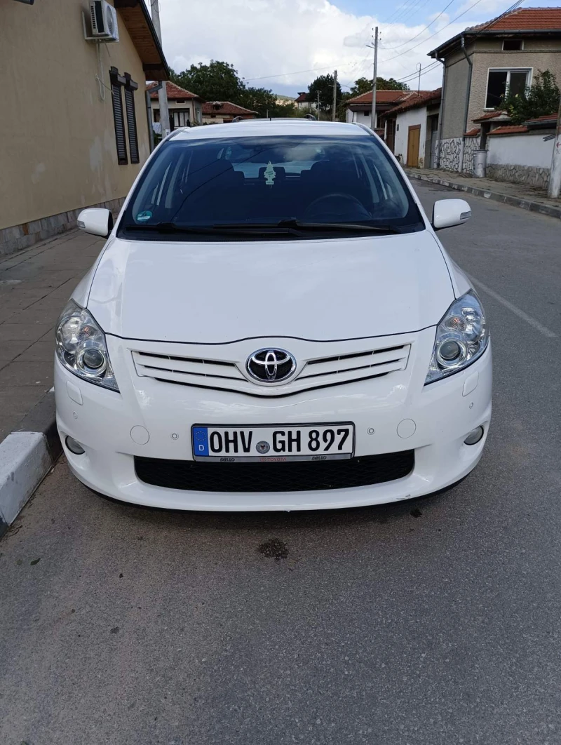 Toyota Auris, снимка 9 - Автомобили и джипове - 47269679