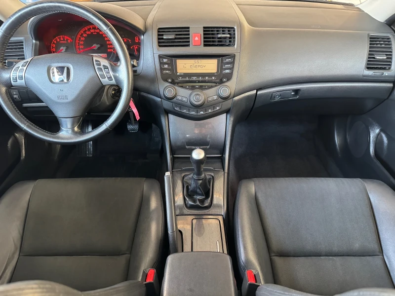 Honda Accord 2.0i-VTEC* 155 kc* ИТАЛИЯ, снимка 11 - Автомобили и джипове - 47525000