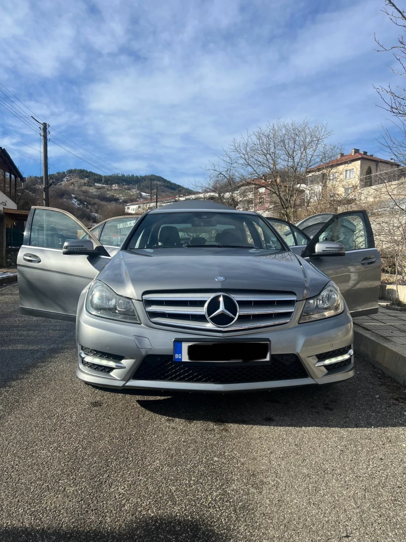 Mercedes-Benz C 180, снимка 2 - Автомобили и джипове - 48535446