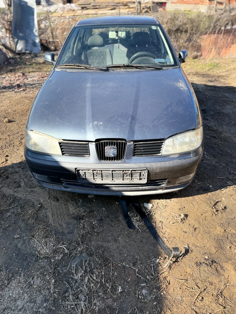 Seat Ibiza 1.4, снимка 9 - Автомобили и джипове - 49087525