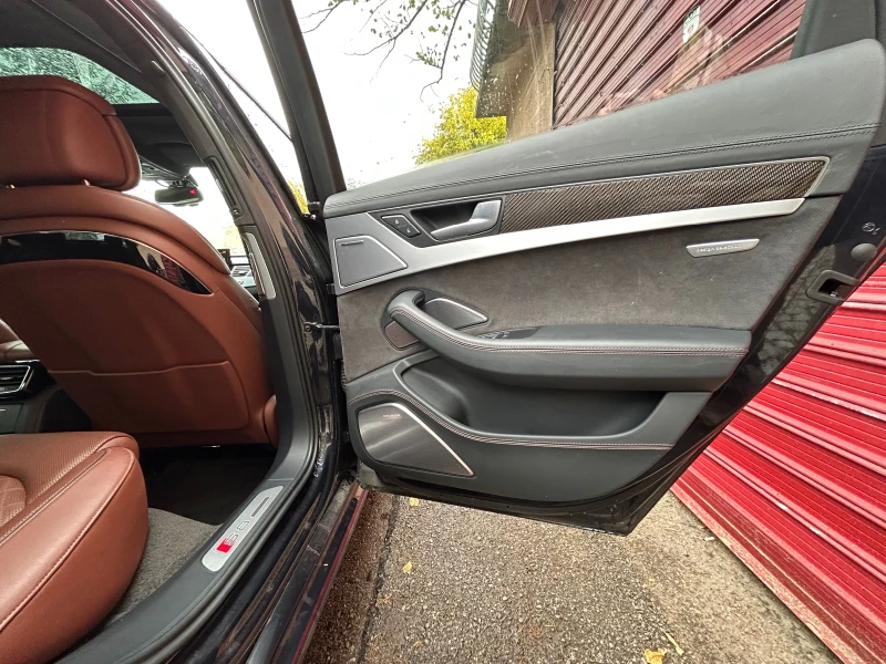 Audi S8 4.0tfsi 520кс., снимка 6 - Автомобили и джипове - 52546187