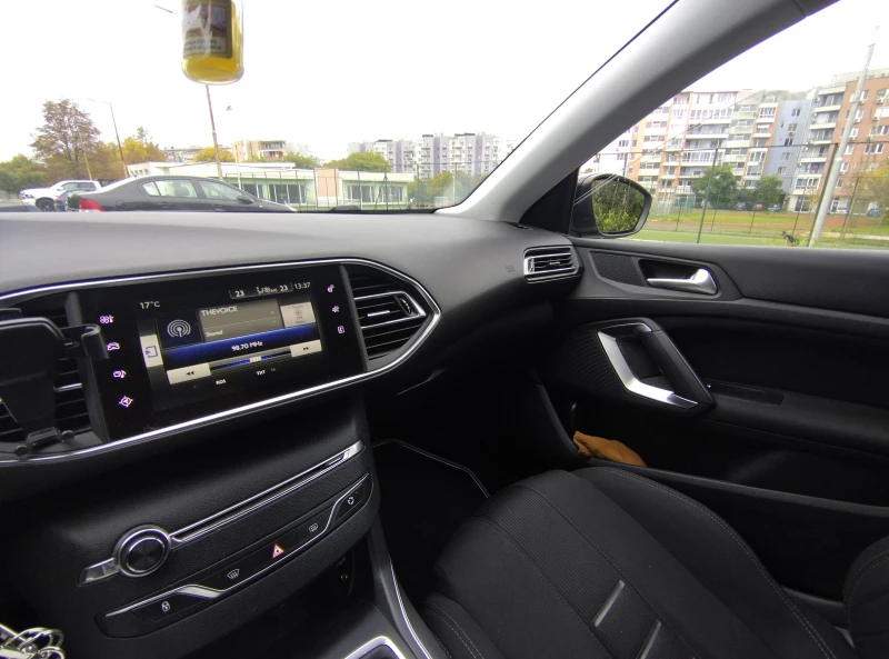 Peugeot 308 2.0 HDI, снимка 11 - Автомобили и джипове - 52597803