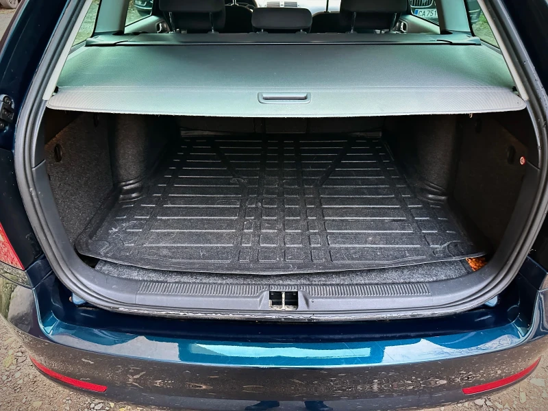 Skoda Octavia 1.6 tdi, снимка 5 - Автомобили и джипове - 52539632
