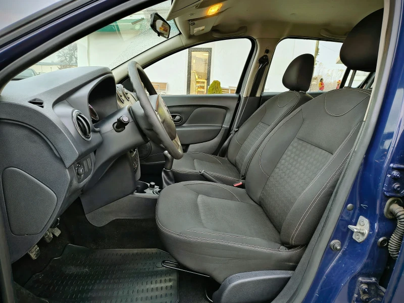Dacia Sandero 1.2i 75к.с. 2015г., снимка 9 - Автомобили и джипове - 52558015